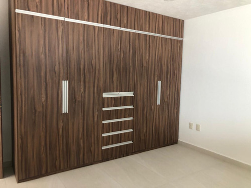 Venta De Casa En Metepec, En El Residencial Amalfi