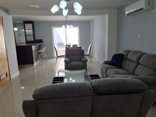 Imagen 2 de 17 de En Venta Town House En Las Trinitarias, San Diego