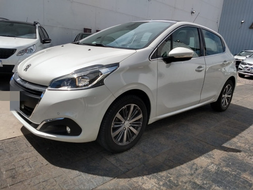 Peugeot 208 Feline Manual Usado 2018
