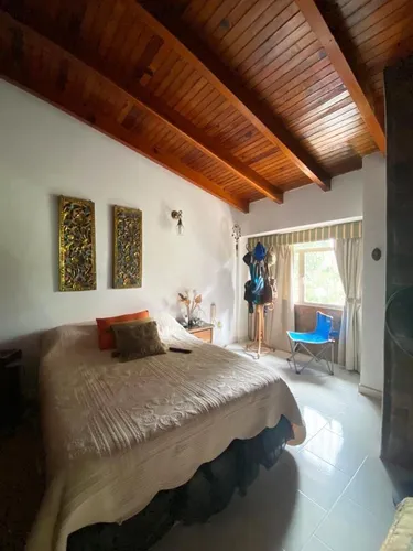 Casa - Las Guamas - 300 Mts2