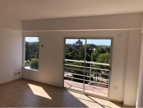 Duplex En Venta - 2 Dorm - 2 Baños - Ciudad Jardín