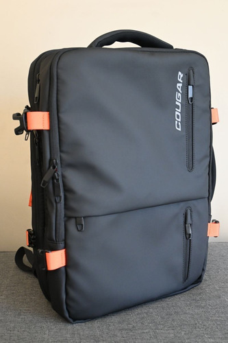Mochila de viagem Cougar Vanguard, cor preta, design de tecido liso