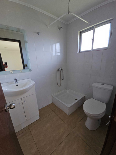 Amplia Casa En Venta En Parcela (82309)
