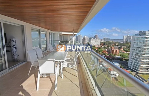 Imagen 8 de 8 de Alquiler De Apartamento Temporario De 2 Dormitorios En Edificio Icon Brava Punta Del Este