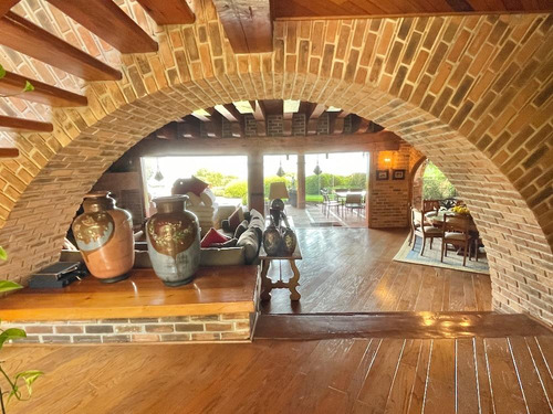 Casa En Condominio En El Lago En Bugambilias