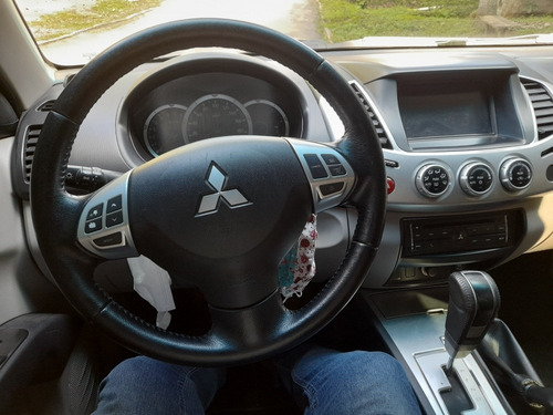 Imagem 2 de 7 de Mitsubishi L200 3.5 Triton Hpe Flex Cab. Dupla 4x4 Aut. 4p