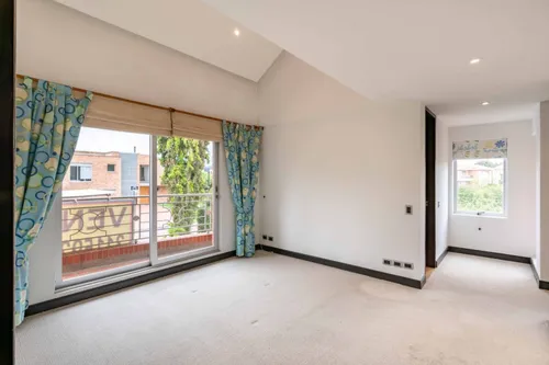 Casa En Venta En Aposentos. Cod V22333