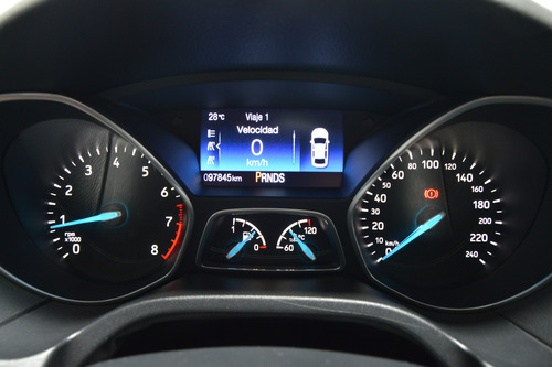 Ford Focus III 2.0 Titanium At6