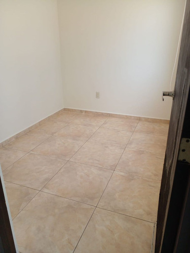 En Venta Casa En Santa Fe Juriquilla, Roof Garden, 4ta Recamara U Oficina..