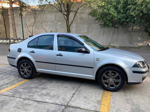Imagen 4 de 14 de Volkswagen Jetta Clásico 2014 2.0 Cl Team At