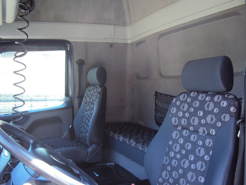 Vw 24.280 6x2 / Carroceria