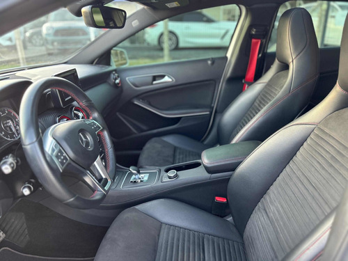 Imagen 20 de 20 de Mercedes-benz Clase A A45 Amg Divino