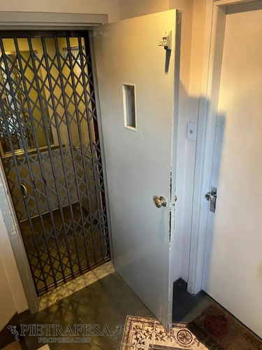 Apto En Venta Con Renta 4 Dormitorios, 2 Baños-centro