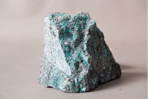 Imagen 2 de 2 de Piedra Mineral Turquesa En Bruto Mediana