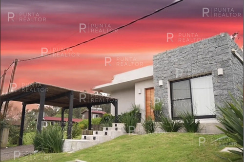 Moderna Casa Con Pileta En Alquiler En San Vicente, José Ignacio, Uruguay