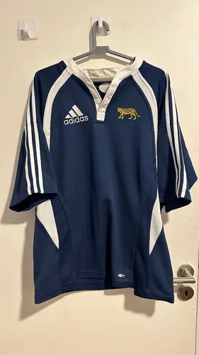 Camiseta de best sale los pumas adidas