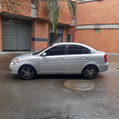 Hyundai Accent Vision 1.4