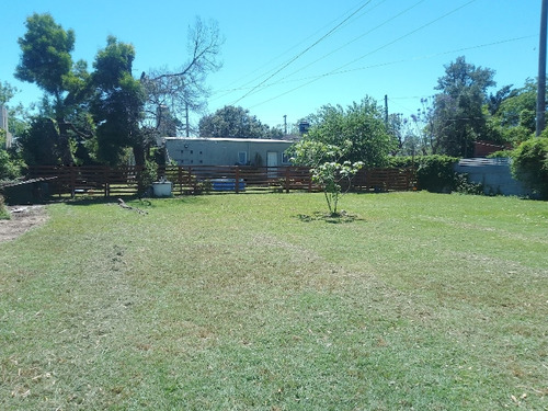 Casa 1  Dorm + Dependencia ,amplio Terreno