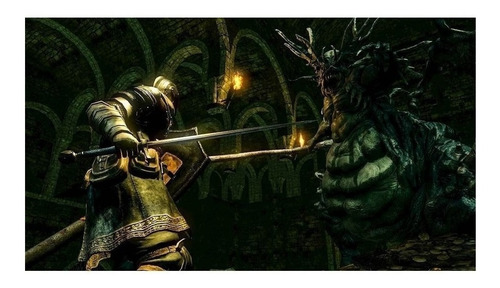 Imagen 2 de 3 de Souls Dark Souls Trilogy Standard Edition - Físico - PS4
