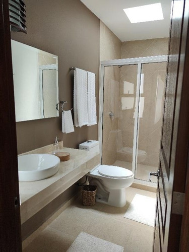 Imagen 9 de 14 de Hermosa Casa Con Amplio Jardín A 15 Min De Galerías Metepec