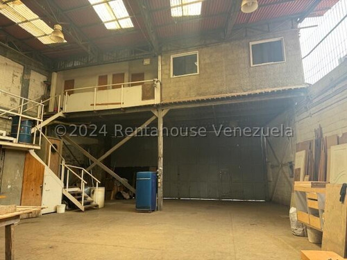 Galpón Comercial En Venta Sarria Mls #25-674 Bm