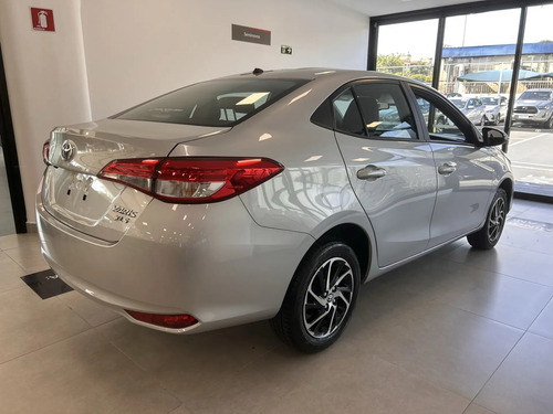 Toyota Yaris 1.5 16V FLEX SEDAN XLS MULTIDRIVE