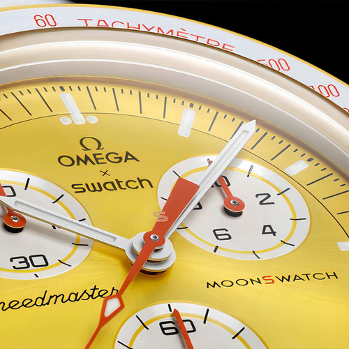 Cor de fundo do relógio Swatch Omega Bioceramic Mission To Sun: cor de fundo: amarelo, cor da pulseira branca, cor do bisel: amarelo
