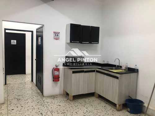 Oficinas En Alquiler Av. Doctor Portillo Maracaibo Api 6655