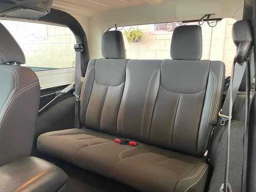 Imagen 8 de 15 de Jeep Wrangler 2017 3.7 Rubicon 3.6 4x4 At