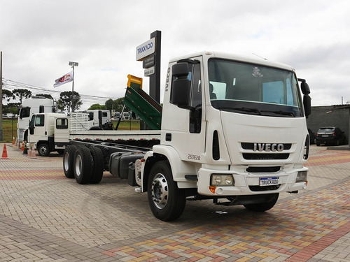 Imagem 2 de 15 de Iveco Tector 260e28 2014 6x4 No Chassi=17280,2628,24280