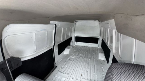 Nissan Urvan 2.5 Panel Amplia Aa Paquete Seguridad Mt