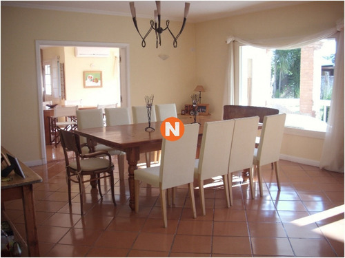 Casa En Venta Y Alquiler, Mansa, Punta Del Este, 5 Dormitorios.- Ref: 205107