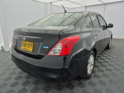 Nissan Versa 1.6 Advance