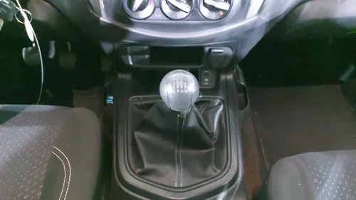 Nissan NP300 2.5 DOBLE CABINA SE AC PAQ SEG