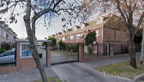 Depto. En Venta En Carapachay, Dos Ambientes Con Jardín Y Cochera