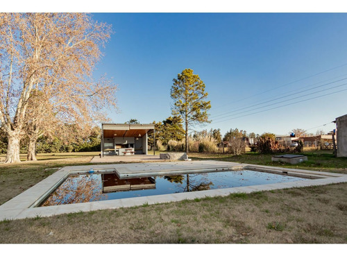 Imagen 9 de 30 de Importante Parcela · 1.7 Ha · Casa · Quincho · Pileta