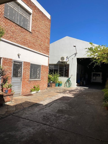 Imagen 26 de 26 de Importante Casa En Dos Plantas Para Vivienda, Oficinas O Pequeñas Industrias