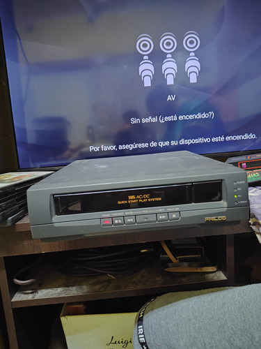 Reproductor De Vhs Cassette Para Repuesto Lee Mal Negro (Usado)