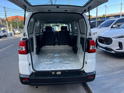 Suzuki Apv 2023