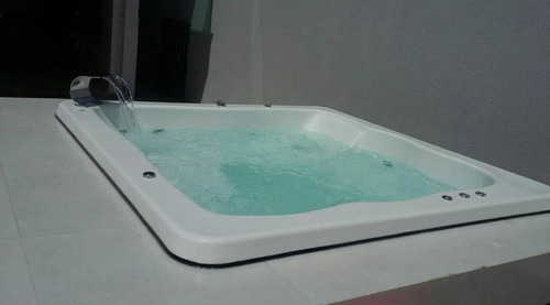 Spa Cabo Frio Hidromassagem Retangular 2.00x2.00 5 Pessoas