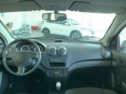 Imagen 9 de 15 de Chevrolet Aveo 2015 4p Ls L4/1.6 Aut