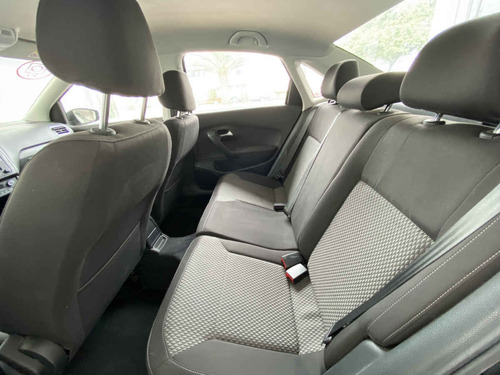 Imagen 13 de 14 de Volkswagen Vento 2020 4p Comfortline Plus Std.