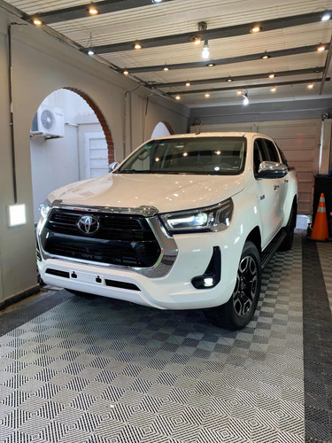 Toyota Hilux Pick-up 2.8 Cd Srx 204cv 4x4 At