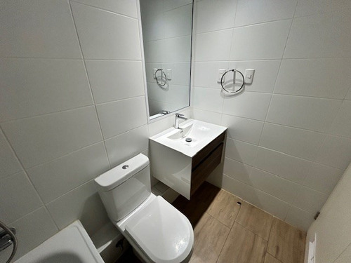 Departamento En Arriendo De 2d 2b 1e. Frente Univ En Talca