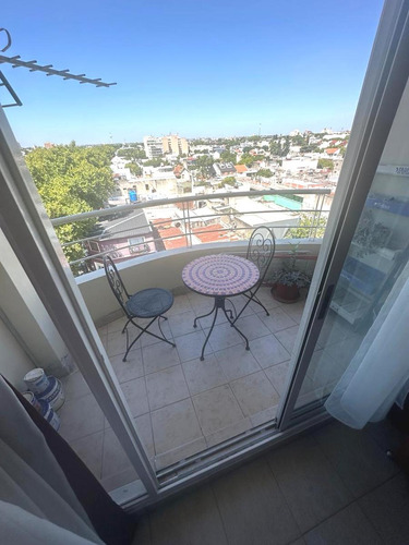 Departamento En Alquiler De 2 Amb. En Flores