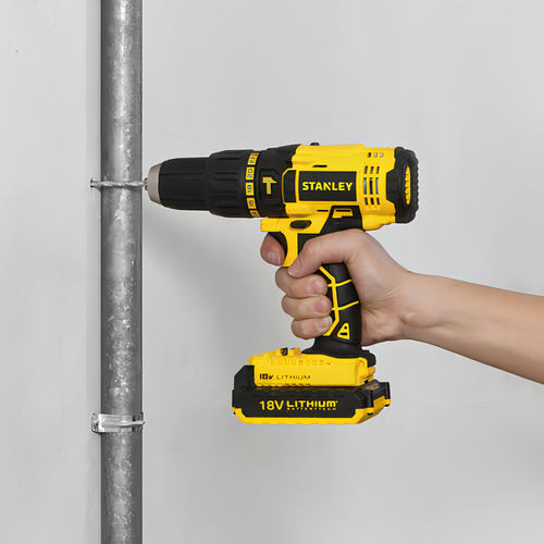 Taladro Percutor 20v + 2 Baterías Stanley Sch201c2k-b2c Color Amarillo