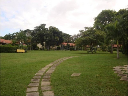 Venta De Villa En Palm Beach Higuerote Ls 25-17519