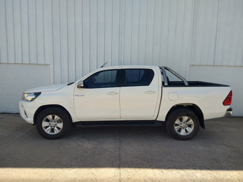 Imagen 3 de 10 de Toyota Hilux 4x2 Dc Srv Pack 2.8 Tdi 2016 (int 8009)