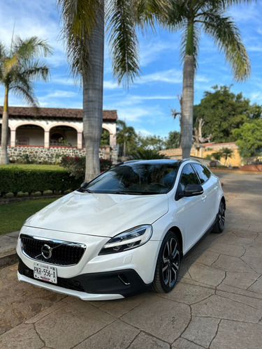Volvo V40 2.0 Inspirion Awd T5 Cross Country At