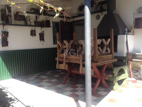 Casa Em Partenon Com 2 Dormitórios - Pj3040